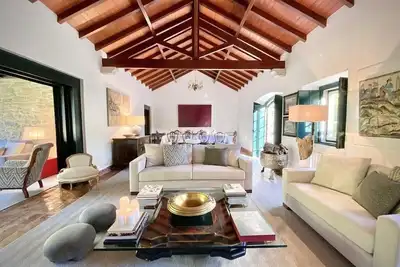 Image de A typical Portuguese but luxury and high standards villa