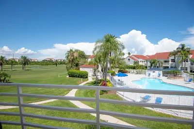 Image de Beach Bliss Retreat | Cozy & Stylish