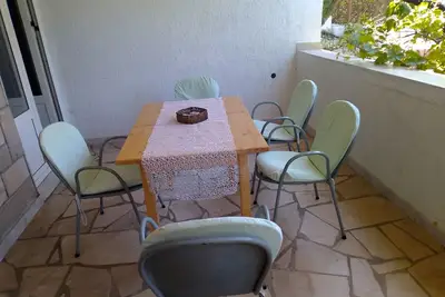 Appartement d'une chambre avec la terrasse Ivan Dolac, Hvar (A-18269-a)