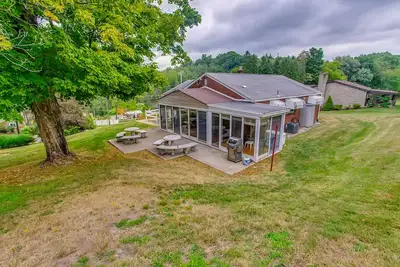 Image de Cozy Rural Country Retreat side Home Close to Pittsburgh! !