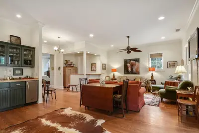 Image de The Bluffton Farmhouse