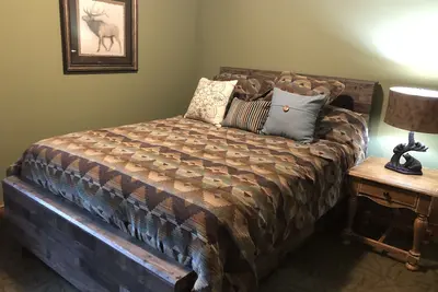 Image de Lake view cozy two bedroom in Bolton Landing - walk to Town!