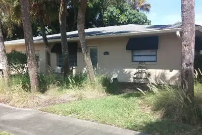 Image de 100 Steps to Clearwater Beach. Updated 3 Br 2 Bath Home