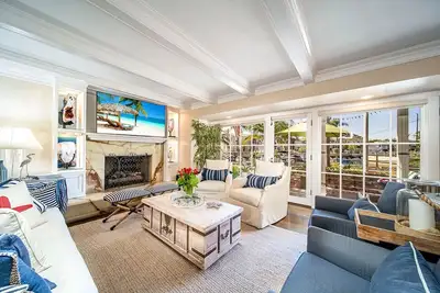 Image de One of a-Kind 6 Bedroom-3 Story Naples Waterfront Home