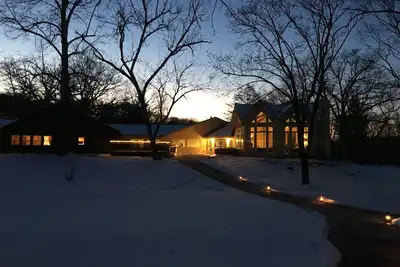 Image de Rural Retreat Center with 10 full bedrooms