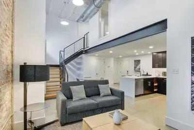 Image de Roami at Motorworks | 2-Story |1 Bed | Superdome