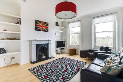 Image de GuestReady - Belle maison de Wimbledon