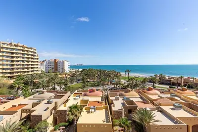 Image de Romantic Beachfront 1-Bedroom Condo with Stunning Ocean Views at Bella Sirena