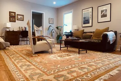 Image de Historic Mid-Century Home near Everything!