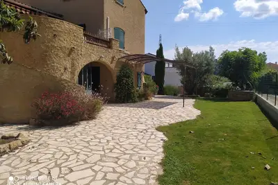 Image de Gîte confortable de 110m² au cœur de la Provence climatisé