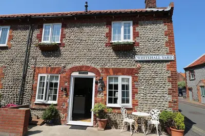 Captain'S Cottage, pet friendly, with open fire in Sheringham