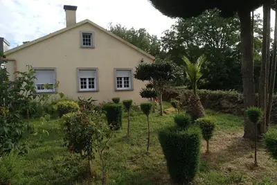 Image de House in rural environment. Peace of mind and clean air. In the center of Galicia