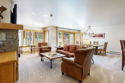 Image de Lionshead Condo in Ski-In/Ski-Out Building w/WiFi/Views + Shared Pool & Hot Tubs