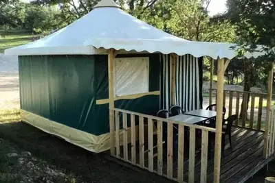 Image de Bungalows 16m2 Souillac dim ohne sanitäre Einrichtungen (Sonntag bis Sonntag) 5 Personen