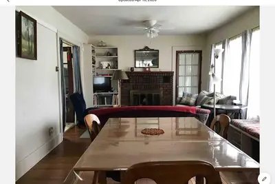 Image de Adorable home next to stunning Wilber Park