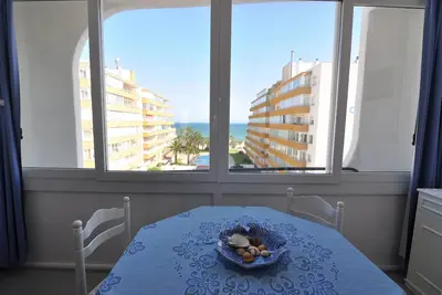 Image de Studio confortable à Roses, Costa Brava! Idéal pour 3 personnes, à 100 m de la plage, avec vue mer et commodités.