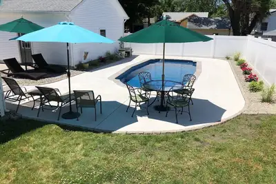 Image de The Villa By the Bay with Private Heated Pool & Hot Tub!