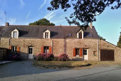 Image de Grande maison de vacances entre mer et campagne