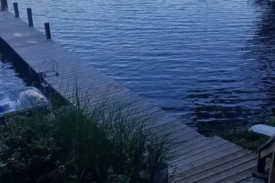 Image de Enjoy the wonderful views at this Riverfront Cabin, Horn Harbor Chesapeake Bay!
