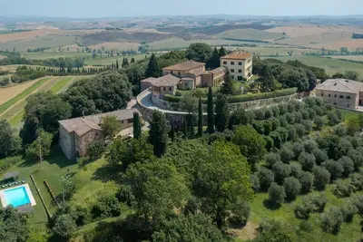 Image de Villa And Farmhouse Of Radi Siena- Apartment Istrice Air Cond Pool Garden