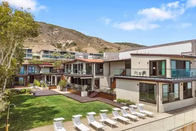 Image de Luxury Suite with Private Balcony and Fireplace