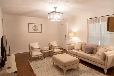 Image de Cozy Cocktails at  Mimosa Ave. - Apartment near downtown Knoxville area!