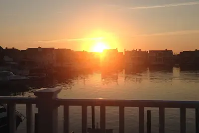 Image de Boutique Bay Front Condo with water slip in Stone Harbor