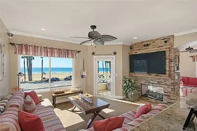 Image de 171 most nights, Ocean frnt  Condo 1450 sq. Ft. 3 Bdr 2ba  ocean views all rms