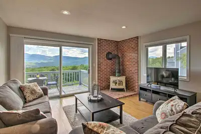 Image de Intervale Family Retreat: Mtn View & Pool Access!