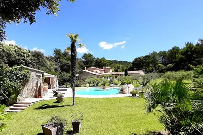 Image de Mas avec piscine aux Baux-de-Provence