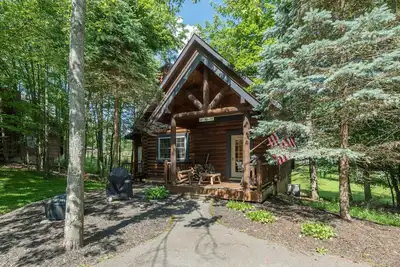 Image de Dan's Mountain: Lake Area, Dogs Welcome, 2 Fireplaces, Hot Tub!