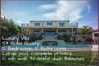 Image de Fabuleuse villa d'architecte - vue mer & piscine!