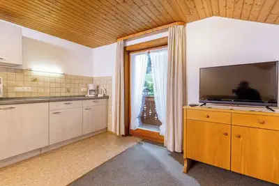 Image de Vacation apartment with balcony and mountain view, 72 sqm in a central location