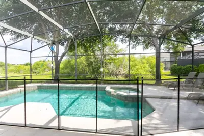 Image de 4 Bedroom Villa West Haven with Private Pool.