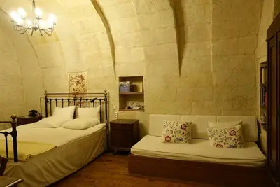 Image de 2-Bedroom Historical Arch and Cave House