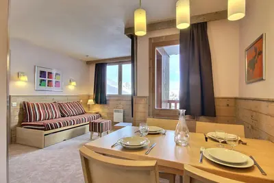 Image de Grand 2 pièces avec balcon et rangements, proche pistes et commerces