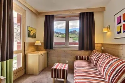 Image de Studio cabine chaleureux, 4 pers, balcon, vue montagnes, près des pistes, spa