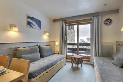 Image de Appartement spacieux pour 4/5 pers. à Belle Plagne, proche des pistes, avec spa et vue montagne