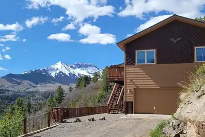 Image de Secluded Mountain Home - 2 Master Suites, a 3rd bedroom and 3 full baths