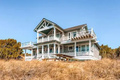 Image de Great views of the Atlantic Ocean, high on dune, close to beach access, Bhi