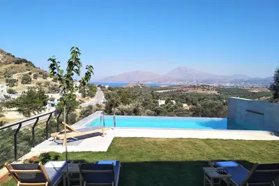 Image de open sky villa Kamilari-infinity pool