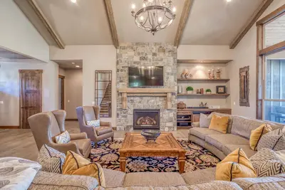 Image de Caldera Springs Maison du Poulet - Meredith Lodging, Golf Links, Hot Tub!