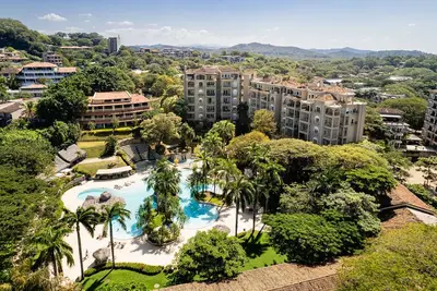 Image de Friendly Family Condo few steps from Tamarindo Beach 🏖