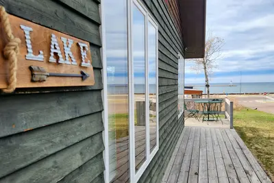 Image de 20 3rd Ave. , West and first Street. Great harbor view Right in the heart of town.