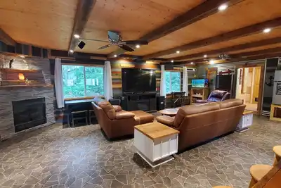 Image de Cabin within sight distance of Lake Superior, Autrain River. Free Kayak rental