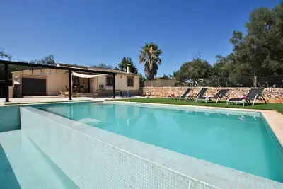 Image de Villa Calderitx\" moderne avec Wi-Fi, climatisation, terrasse, jardin et piscine