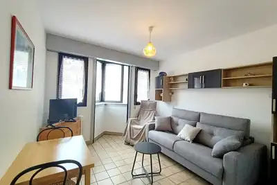 Image de Studio cosy avec parking privé, au centre, proche thermes et lac