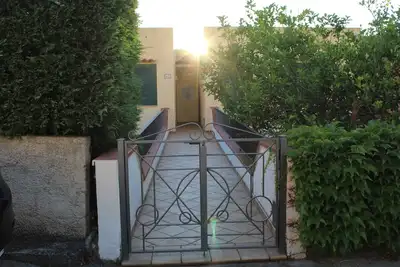 Image de Elegant sea-view house 4 minutes' drive from beaches