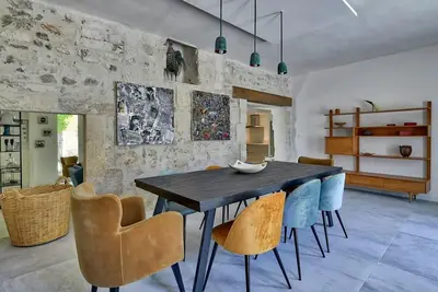 Image de Superbe Maison rénovée en plein centre de Maussane