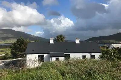 Image de Two Bedroom Traditional Cottage near Achill Sound on the Wild Atlantic Way.